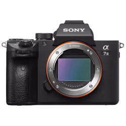 Sony α 7 III, 24,2 MP, 6000 x 4000 pixels, Exmor R CMOS, 4K Ultra HD, Écran tactile, Noir