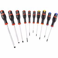 Description générale Ce jeu comprend 10 tournevis Facom Protwist®, traités thermiquement pour augmenter de 50 % la durée de v ...