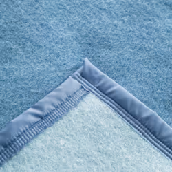 Linnea Volta plaid 180 x 240 cm Laine Bleu