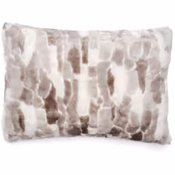 Coussin 55x75 cm LYNX fausse fourrure doublée velours Beige Invitez le luxe et la douceur dans votre intérieur avec la collec ...