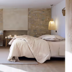 Parure de lit 200x200 cm uni percale de coton MANOIR beige Lin Découvrez l'élégance intemporelle et le confort inégalé avec n ...
