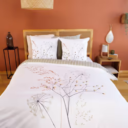 Parure de lit 240x220 SOLIFLORE coton Offrez-vous une touche d'élégance et de confort avec notre parure de lit en 100% coton  ...