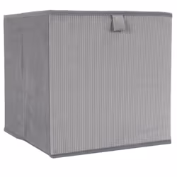 Cube de rangement décoratif 27 L collection VITALY 30x30x30 cm gris La collection VITALY présente un cube de rangement pliabl ...