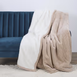 Plaid XXL nid d'abeille et sherpa collection ALEXIAN 180x220 cm beige Découvrez le confort enveloppant du plaid XXL Alexian. ...