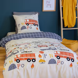 Parure de lit enfant microfibre 140x200 cm FLAMMECHE beige bleu 2 pièces Plongez vos enfants dans l'univers des héros du quot ...