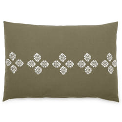 Housse de coussin pur coton teint lavé 40x60 cm BANDANAS vert mousse