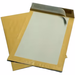 Pochette krat marron 120 g/m² + plaque en carton plat collée au verso. - Dos carton couleur gris. - Excellente finition. - Ra ...