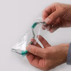 - Qualité standard = épaisseur 50µ - Fermeture et Ouverture pratique ZIP - Sachet plastique en polyéthylène basse densité 50 ...