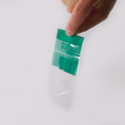 - Qualité EXTRA, très résistante = épaisseur 90µ - Fermeture et Ouverture pratique ZIP - Sachet plastique en polyéthylène bas ...
