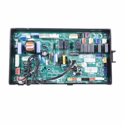 Merci de vérifier que cette pièce est bien compatible avec votre modèle d'appareil. Notre service client peut vous conseiller ...