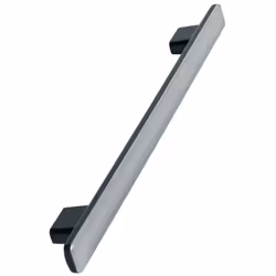 Description générale Poignée de porte d'origine pour four et cuisinière WHIRLPOOL, modèle 481010600233. Cette poignée est con ...