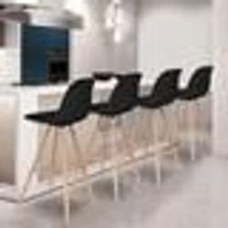IDMARKET Lot de 4 tabourets de bar SARA noir