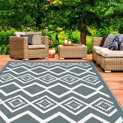 IDMARKET Tapis extérieur MASINKA gris et blanc 180 x 280 CM