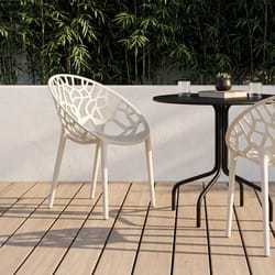 Lot de 4 chaises de jardin empilables AMIRA en polypropylène beige motif organique