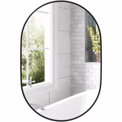Vous souhaitez habiller un de vos murs chez vous ? Notre grand miroir ovale mural HOMCOM apportera du charme et de l'élégance ...