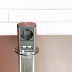 > Prise rétractable > 1 prise 220 V > 2 ports USB-A > Ouverture par pression