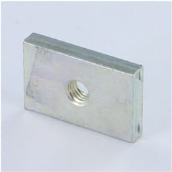 Ecrou Rectangulaire M6 17X20X6 Acier zingué-1 piece