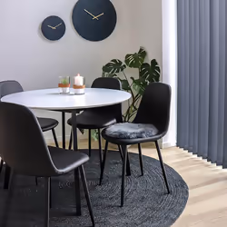 Dyvik - Lot de 4 Chaises Simili Noir et Piétement Acier Noir