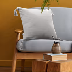 Altobuy - ourea - Coussin Déhoussable 40x40cm avec Pompons Gaze de Coton Nuage - Gris