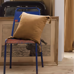 OUREA - Coussin Déhoussable 40x40cm avec Pompons Gaze de Coton Camel