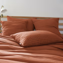 Ourea motif - Taie d'Oreiller 60x60cm Gaze de Coton Terracotta à Petits Carreaux - Terracotta