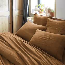 Ourea motif - Taie d'Oreiller 60x60cm Gaze de Coton Camel à Petits Carreaux - Marron
