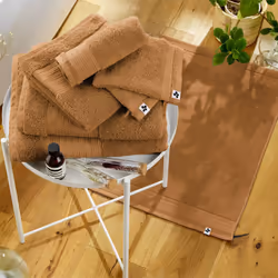 Emma - Serviette de Toilette 50x90cm en Coton Bio Coloris Camel - Marron