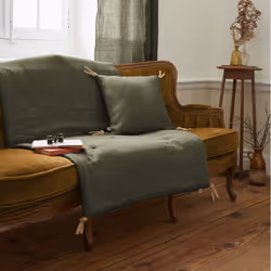 MARGAUX - Coussin Déhoussable 45x45cm avec Pompons Lin Lavé Coloris Thym