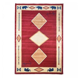 Tapis Tevu rouge et beige aux motifs gèomètriques d'inspiration Kazak