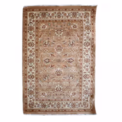 Tapis CANO rouge et beige aux motifs floraux d'inspiration Orientale