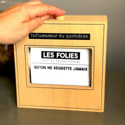 Objet décoratif - Flip Flap - Citation du jour - Bois massif - 25 citations - Design contemporain