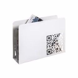 Porte revues en métal laqué coloris blanc, avec code QR découpé abstrait. Dimensions : L 35 x P 10 x H 26 cm Matière : métal  ...