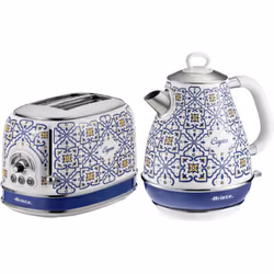 Transformez votre cuisine en un véritable écrin de style avec le pack bouilloire Ariete 2869 Capri et grille-pain 155 Capri.  ...