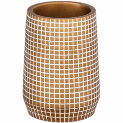 Avec son mélange chic urbain et d'élégance sans époque, ce gobelet de salle de bain au design en mosaïque saura apporter une  ...