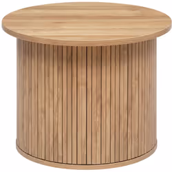Avec son design simple et épuré, la table à café Colva d'Atmosphera séduira les adeptes d'un style tendance en matière de déc ...