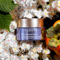 Clarins Nutri Lumière Revive Crème de jour Decollete, Visage, Cou 50 ml - Vue supplémentaire 6