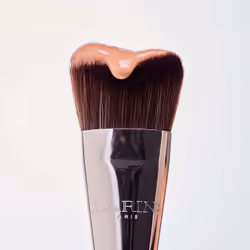 Clarins Gua Sha-Inspired Foundation Brush - Vue supplémentaire 2