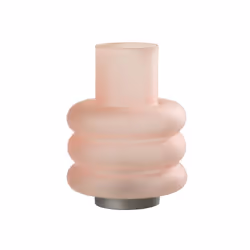 Découvrez cette élégante lampe en verre rose, dotée d'une LED intégrée pour un éclairage doux et chaleureux. Avec ses dimensi ...