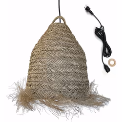 ABAT-JOUR EN JONC DE MER NATUREL : La suspension ANAFI OUTDOOR CABLE, issue de l'artisanat, est fabriquée en jonc de mer natu ...