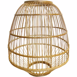 ABAT-JOUR EN ROTIN NATUREL : L'abat jour MYKONOS, issu de l'artisanat, est fabriquée en bambou naturel. Le bambou est une fib ...