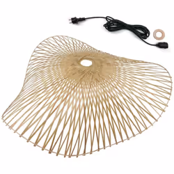 ABAT-JOUR EN BAMBOU NATUREL : La suspension LAIA OUTDOOR CABLE, issue de l'artisanat, est fabriquée en bambou naturel. Le bam ...