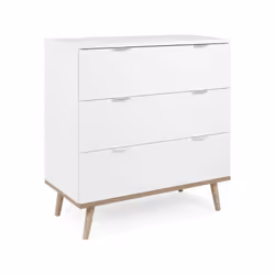 Un meuble aux allures de déco scandinave ? Monté sur 4 pieds en bois massif, la commode GOTEBORG dispose de 3 grands tiroirs ...