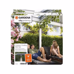 Le kit brumisateur pour terrasses et balcons GARDENA est équipé de 10m de tuyau, de 7 buses, de clips pour la fixation et de ...
