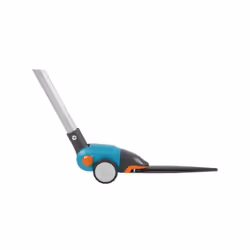 La cisaille a gazon Comfort de GARDENA est conçue en aluminium et plastique doux pour un confort optimal. Ses lames affûtées ...