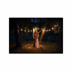 La guirlande lumineuse LED Link Me Light est dotée de 10 ampoules LED culot E27 a filament raccordable jusqu'a 10 guirlandes. ...