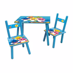 Cette table rectangulaire avec ses deux chaises est parfaitement adaptée aux enfants. Elle décorera a merveille la chambre de ...