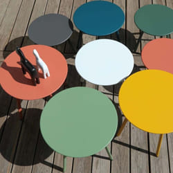 Proloisirs - Table basse de jardin Massaï ø 40 cm en acier époxy - blanc