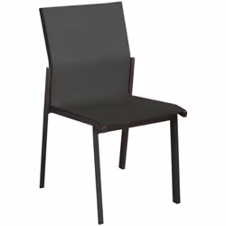 Apportez une touche d’élégance et de praticité à votre espace avec la chaise empilable DELIA. Sa structure en aluminium époxy ...