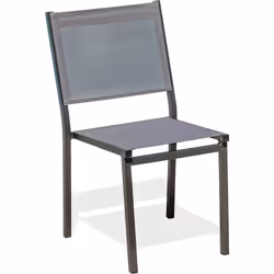 Chaise de jardin empilable en aluminium gris anthracite et toile plastifiée grise. DIMENSIONS L 48 x l 56 x H 87 cm