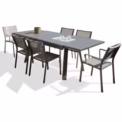 Ensemble repas de jardin composé d'une table en aluminium gris anthracite, de 4 chaises empilables et de 2 fauteuils empilabl ...